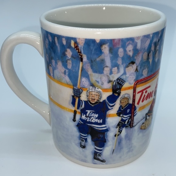 Vintage Tim Horton’s “Winning Goal” Ice Hockey Team Coffee Mug - Picture 3 of 6